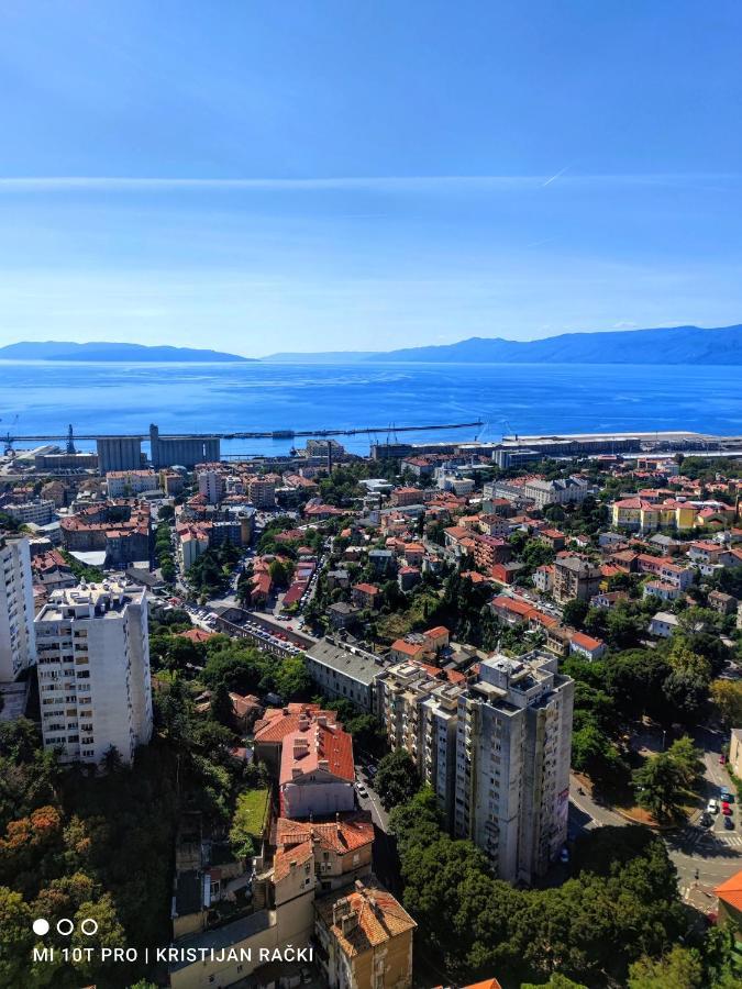 Under The Sky Apartment Рийека Екстериор снимка
